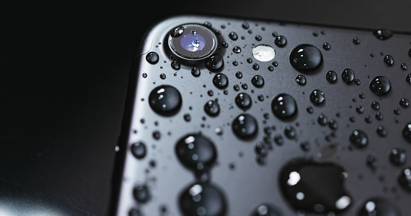 iPhoneは防水ではない01